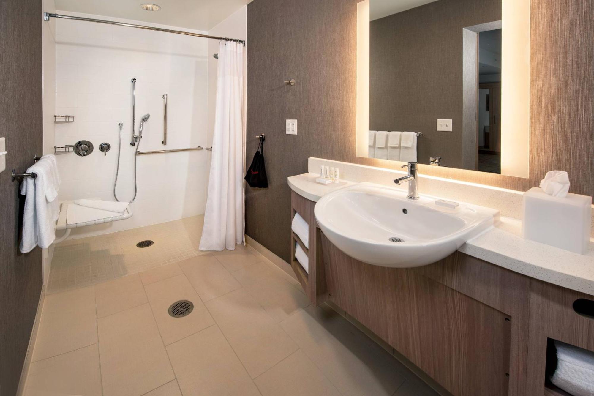 Springhill Suites By Marriott פרדריק מראה חיצוני תמונה